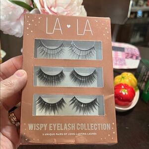 New Wispy Eyelash Collection - Black